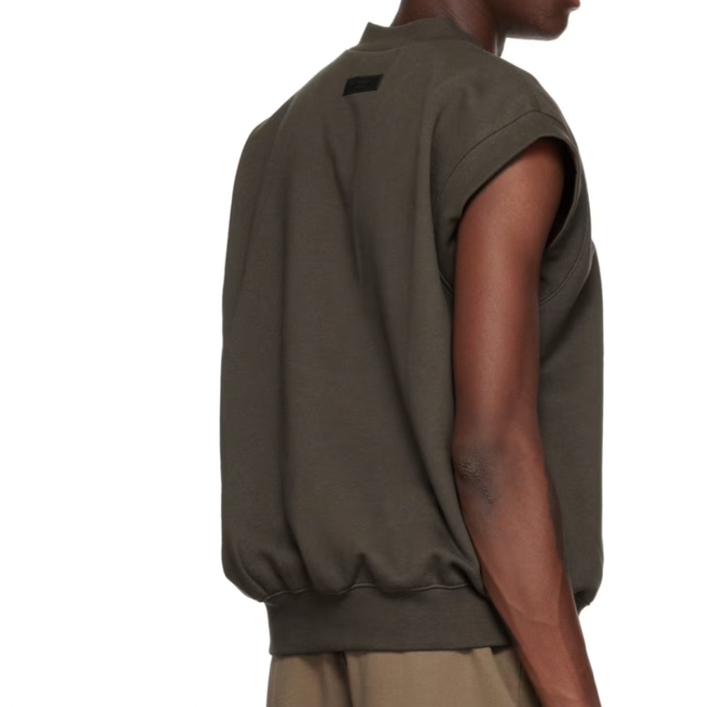V neck by Fear of God ESSENTIALS